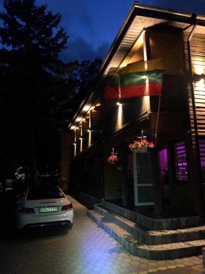 Palanga 777 Hotel Bagian luar foto