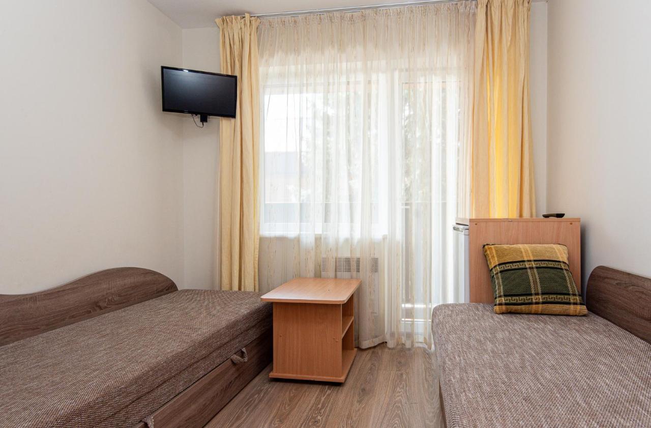 Palanga 777 Hotel Bagian luar foto