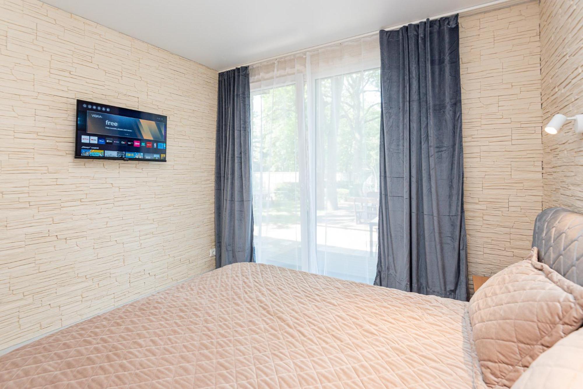 Palanga 777 Hotel Bagian luar foto