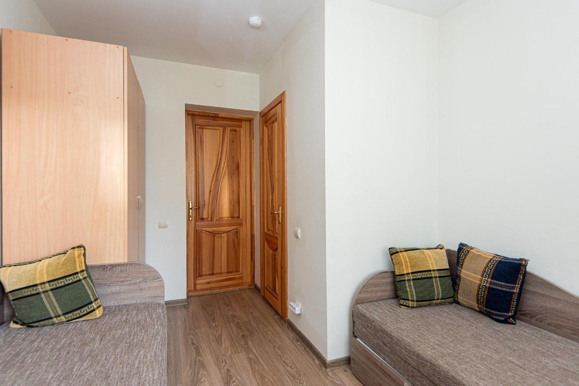 Palanga 777 Hotel Bagian luar foto
